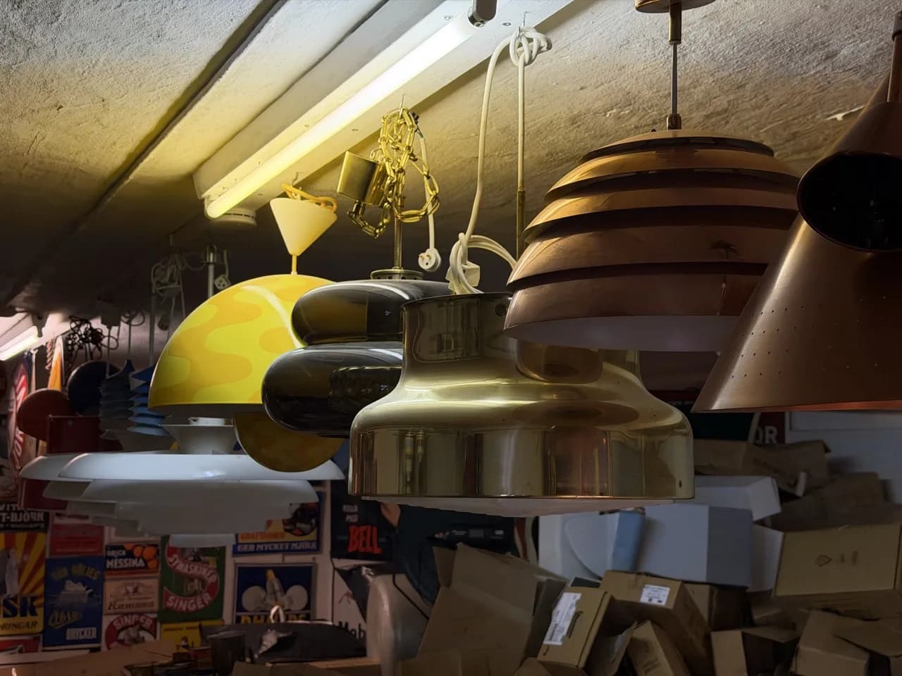 Skandinaviska designlampor – antikt och design hos Jonas Hörna